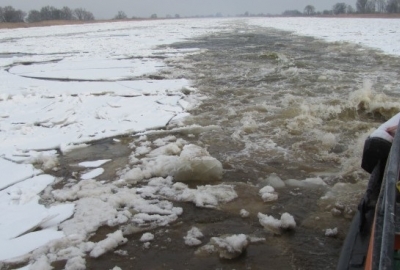 Lodołamacze czekają na ocieplenie